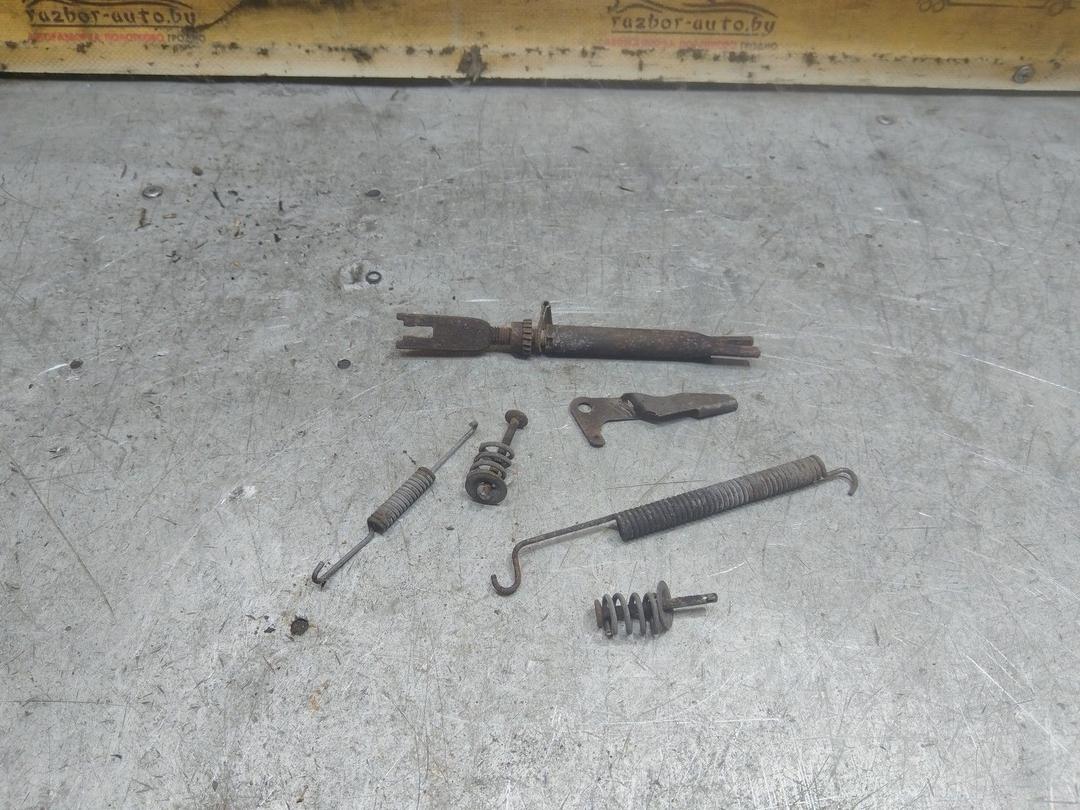 Механизм развода задних тормозных колодок правый 98FUME Renault Espace