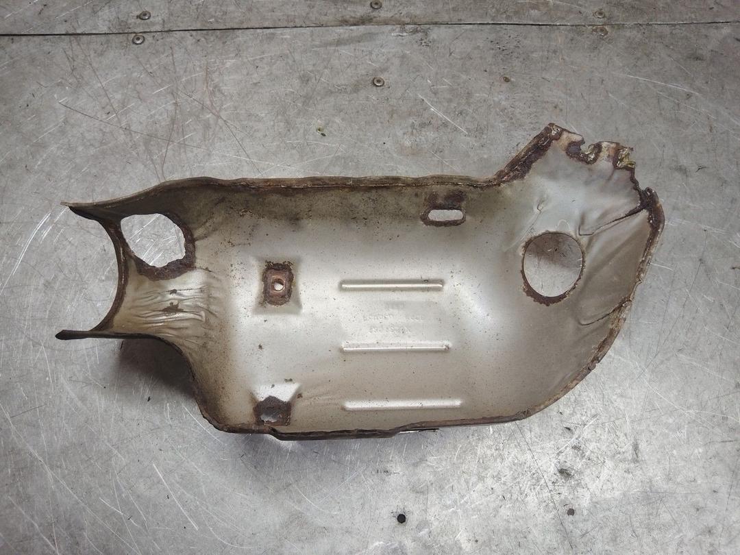 Тепловой экран глушителя G0M432 Ford Fusion купить в магазине запчастей бу