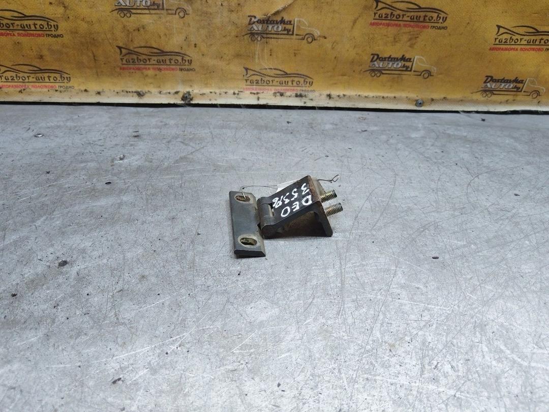 Петля крышки багажника 22A53G Daewoo Nubira
