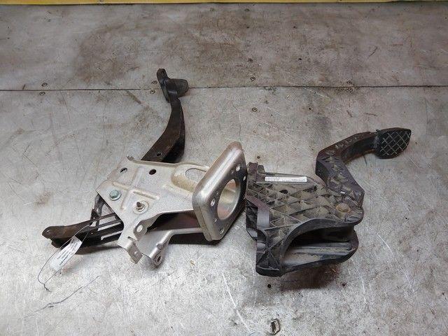 Узел педальный (блок педалей) 0OV0JW Volkswagen Passat купить