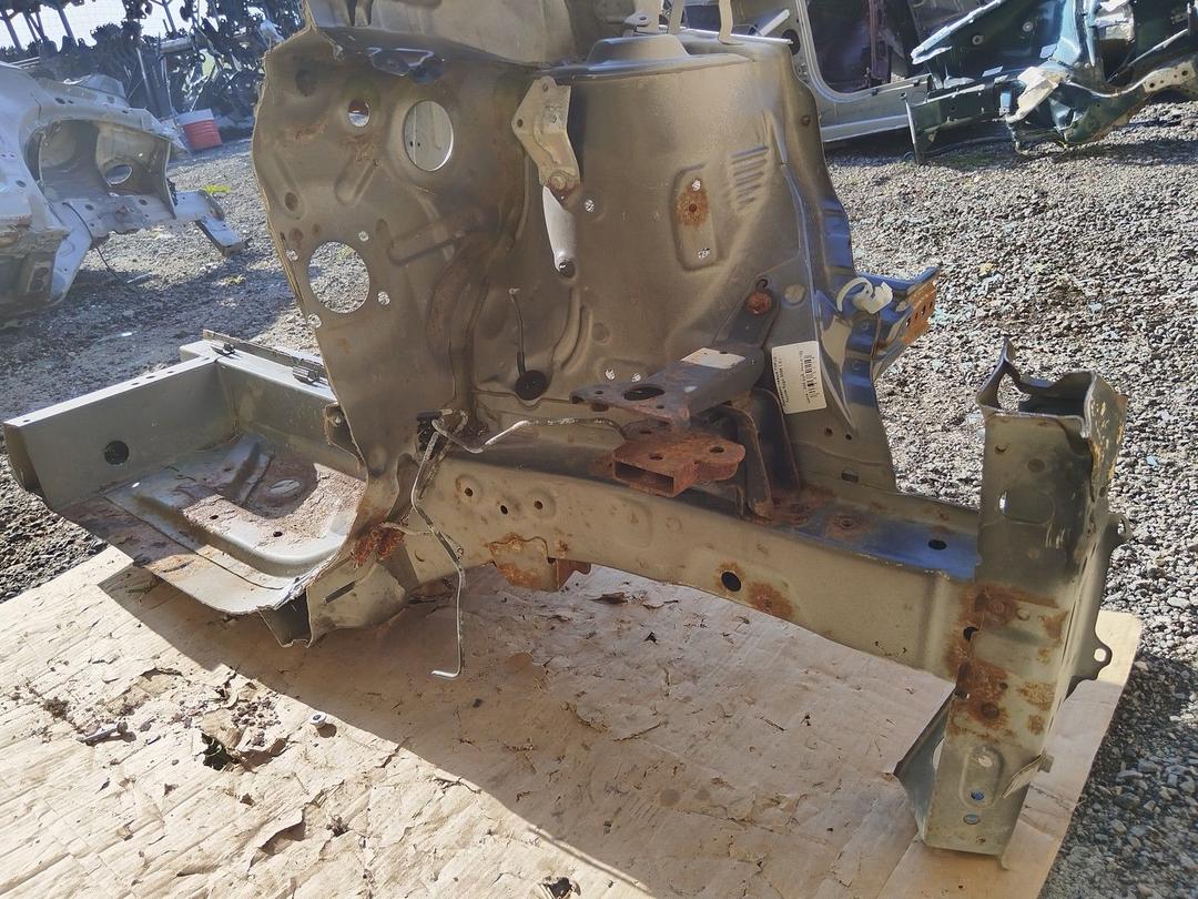 Лонжерон левый TNFIJ2 Toyota Aygo купить с доставкой