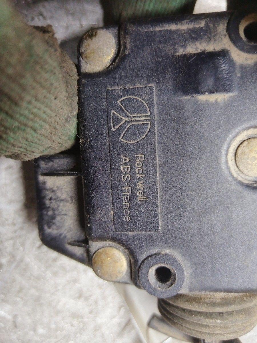 Активатор замка крышки топливного бака DLDI7W Peugeot 407 купить на авторазборке