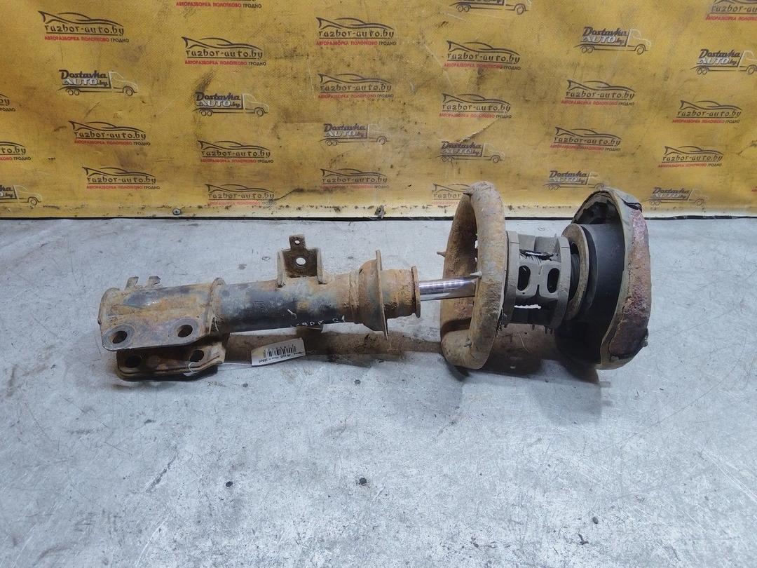 Амортизатор передний правый LYD641 Renault Laguna купить на авторазборке