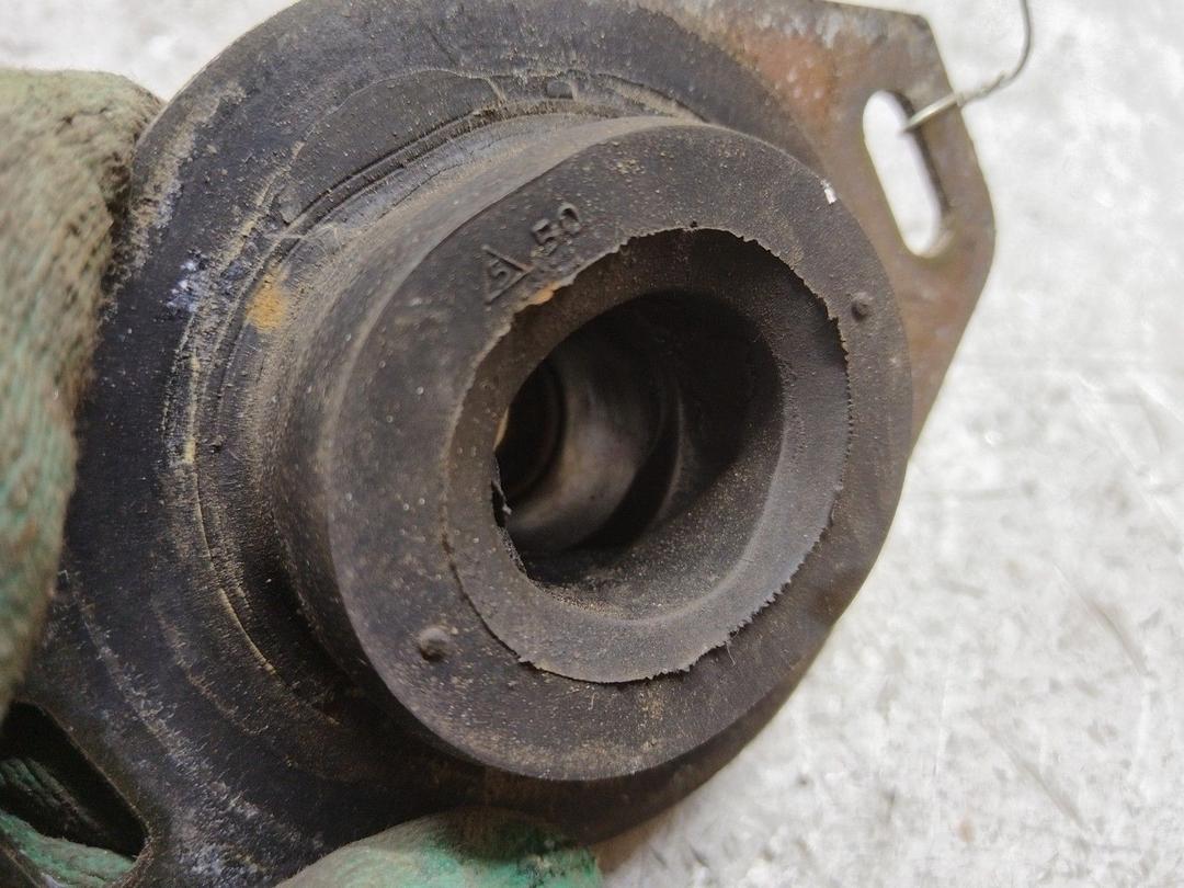 Подушка крепления КПП ORIH5H Peugeot 405 купить с доставкой