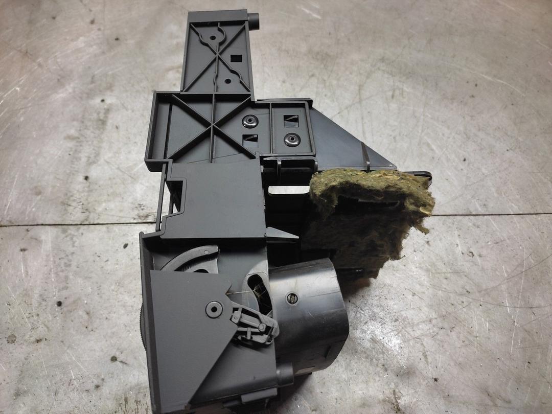 Рамка под магнитолу 07N748 Audi 80 - Фото 3