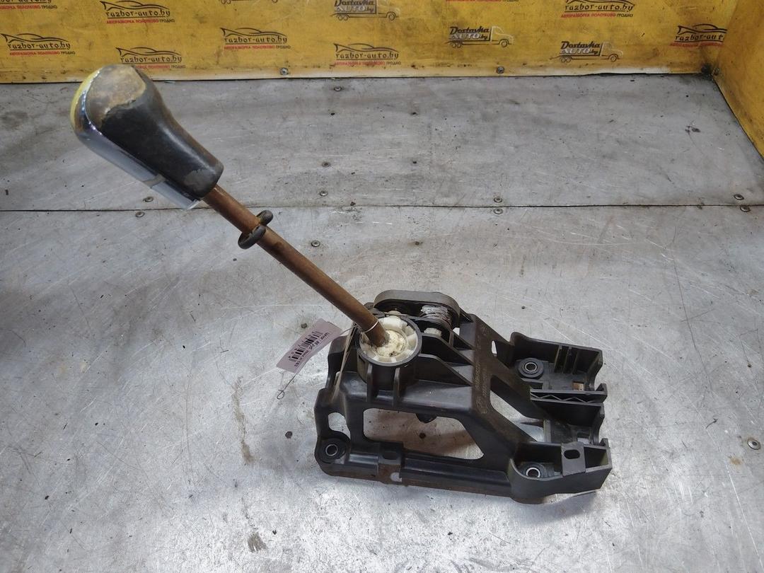 Кулиса 2ZX41V Toyota Yaris