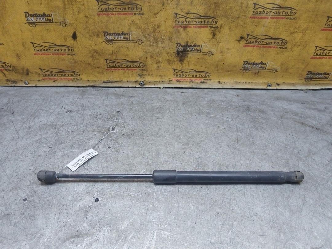 Амортизатор крышки багажника (3-5 двери) O21TNX Skoda Roomster купить в магазине запчастей бу