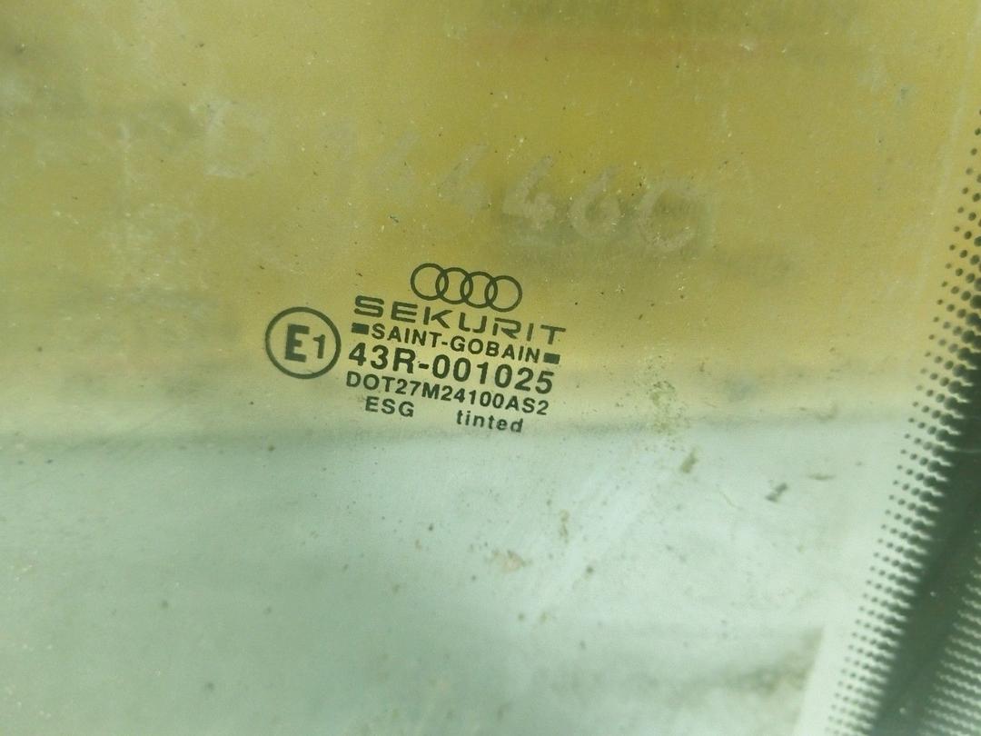 Стекло двери задней правой P7ICN0 Audi 80 купить