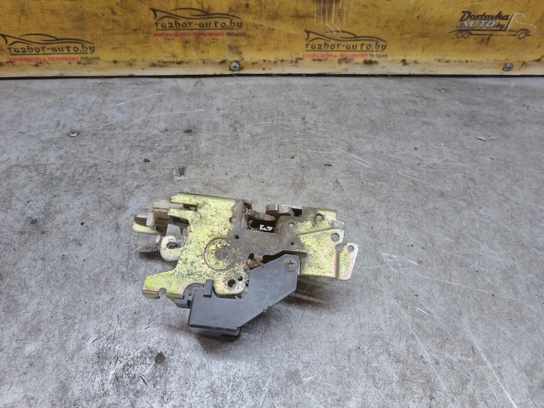 Замок двери передней правой PZQYCG Mercedes Sprinter