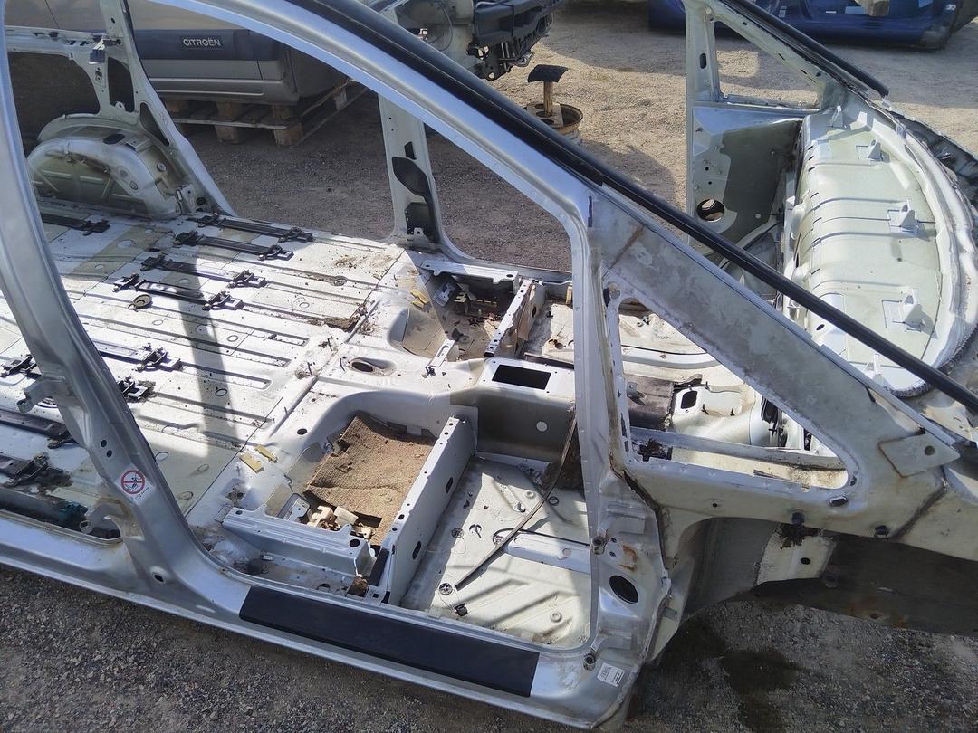 Стойка кузовная передняя правая BP5095 Seat Alhambra купить