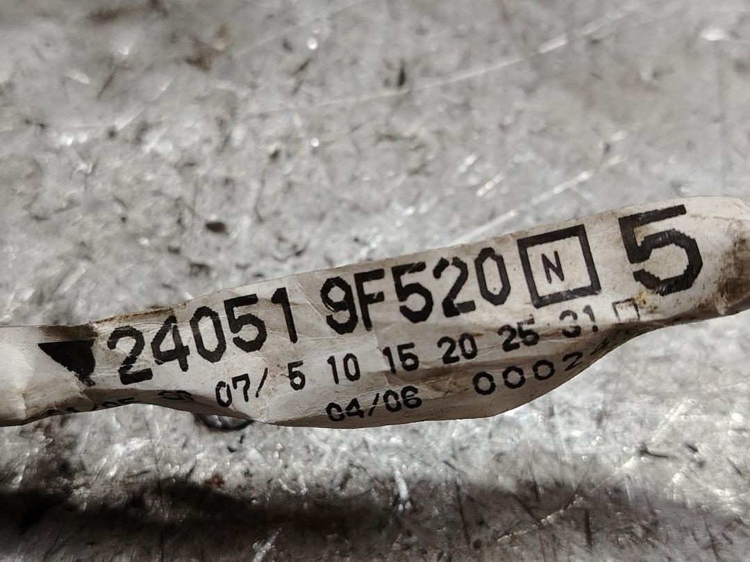 Проводка крышки багажника GA6B1J Nissan Primera - Фото 6