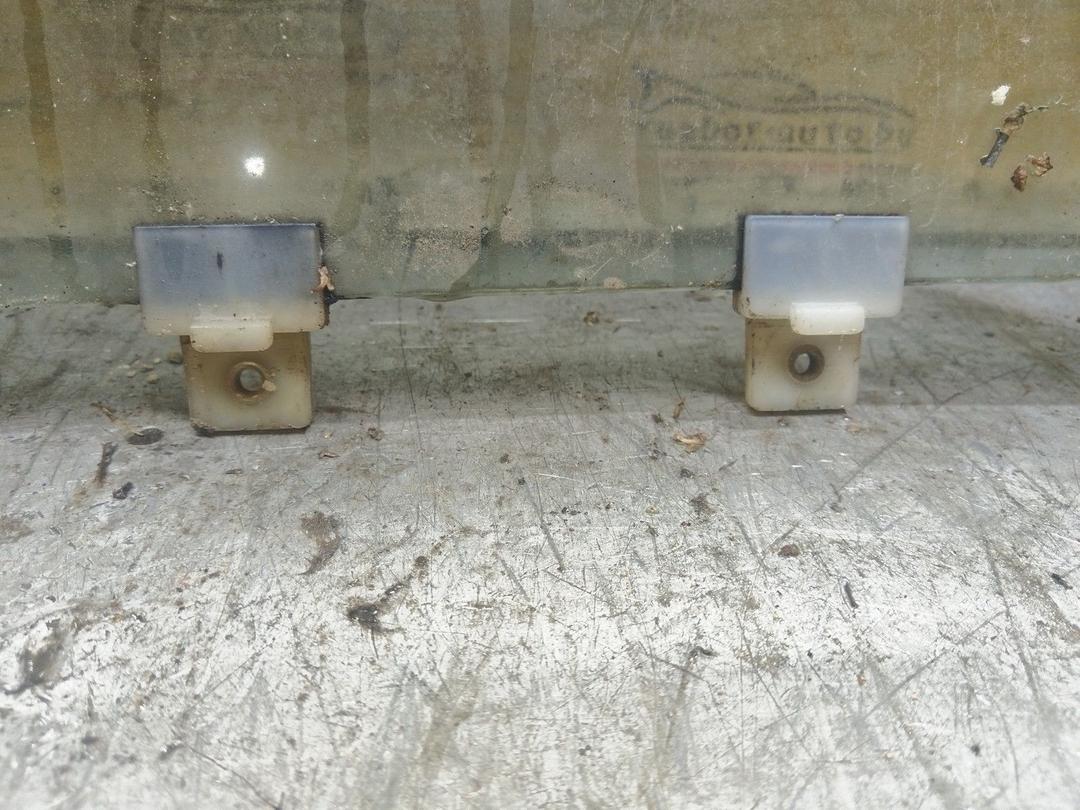 Стекло двери задней правой MR6ML4 Opel Frontera купить в магазине запчастей бу