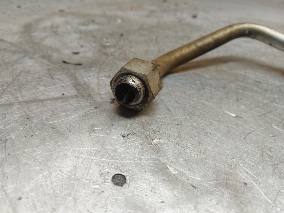 Масляная трубка турбины X5FBSX Opel Astra купить с доставкой