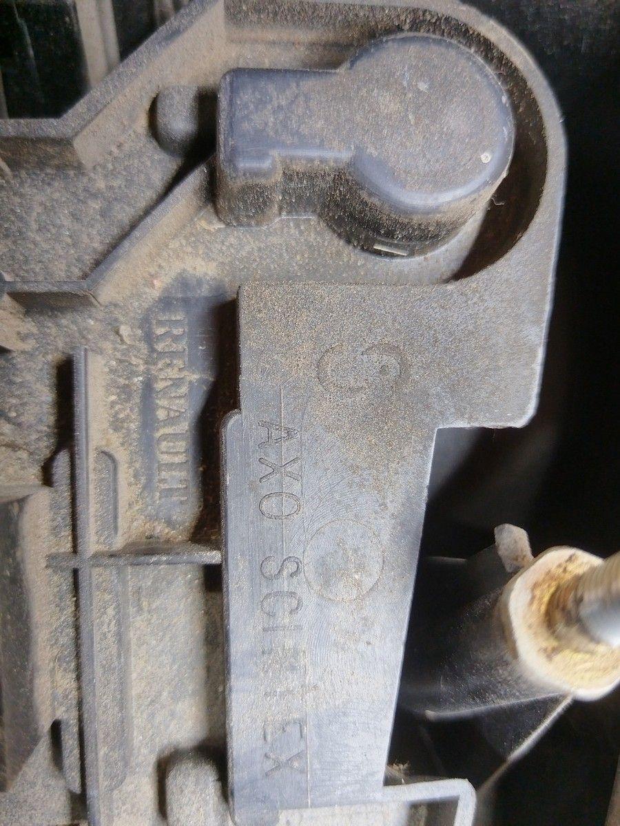 Фонарь задний правый RZU84E Renault Megane купить с доставкой