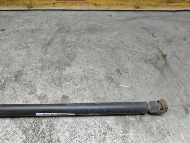 Амортизатор крышки багажника (3-5 двери) AUSA75 Toyota Corolla undefined