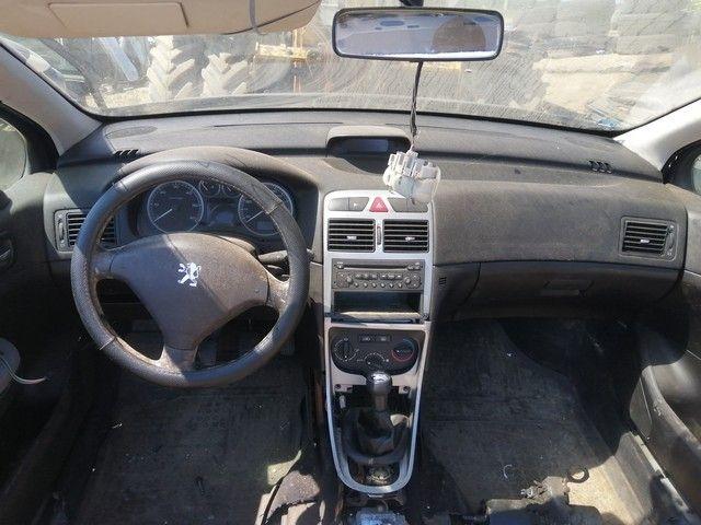 Бардачок 18G2DW Peugeot 307 купить