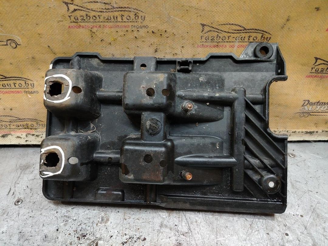 Полка аккумулятора 61G1OP Volvo V40 - Фото 2