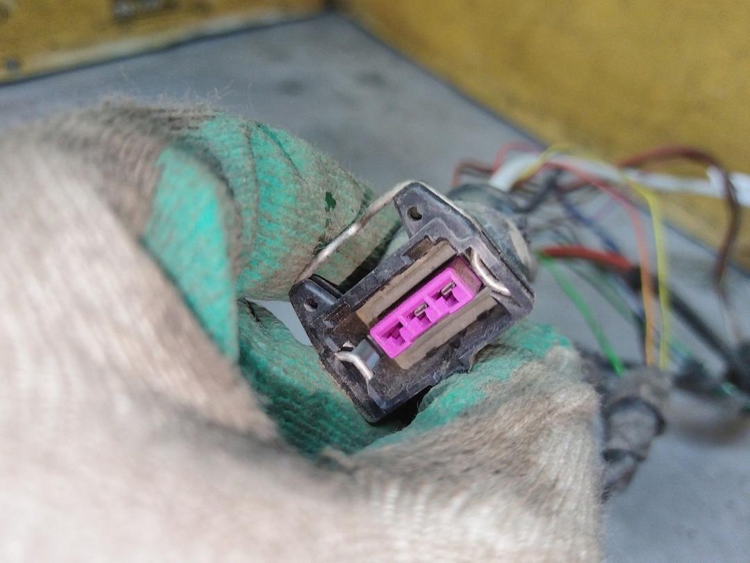 Проводка двери передней левой F7MN5B Audi A4 - Фото 11