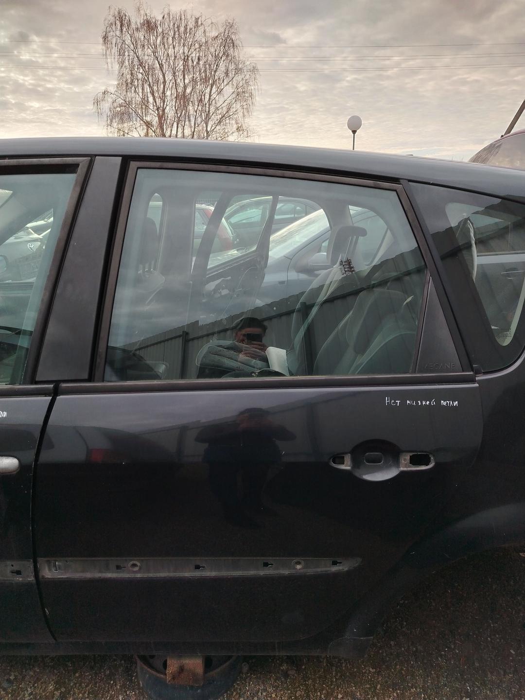 Стекло кузовное боковое левое 32JU63 Renault Scenic