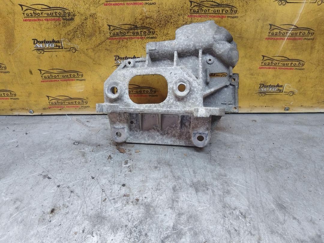 Кронштейн КПП 3M2Q14 Nissan Micra купить