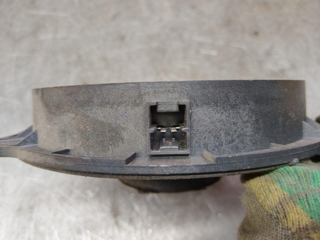 Динамик двери задней правой QEUSME Nissan Note купить в магазине запчастей бу