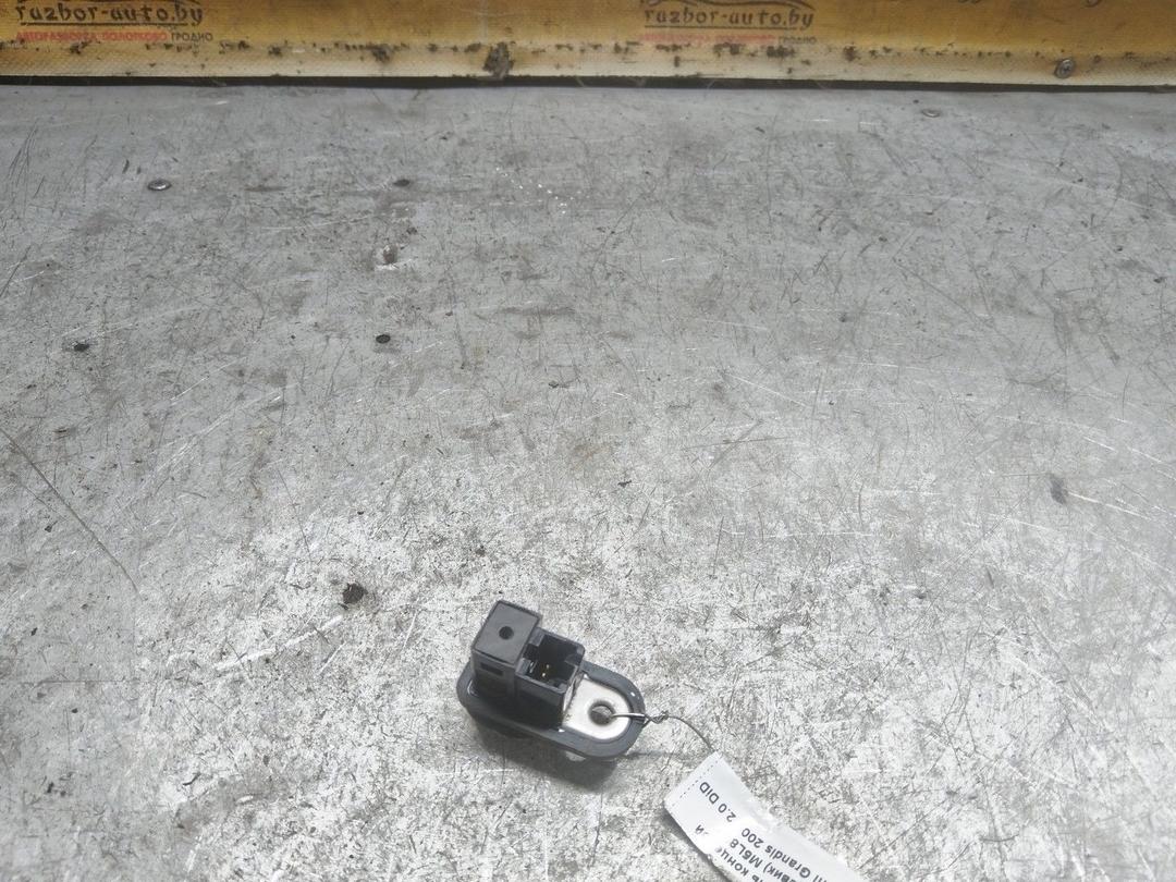 Выключатель концевой (концевик) M5L8P7 Mitsubishi Grandis купить с доставкой