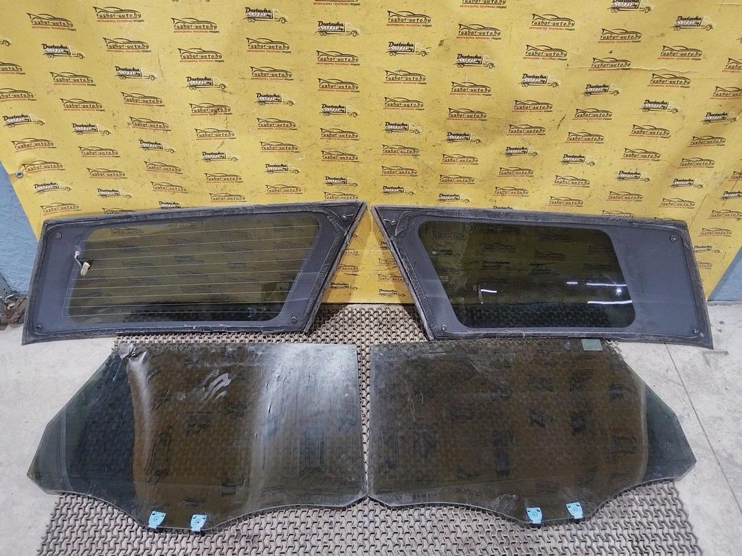 Комплект задних стекол YEVO52 Mitsubishi Grandis купить с доставкой