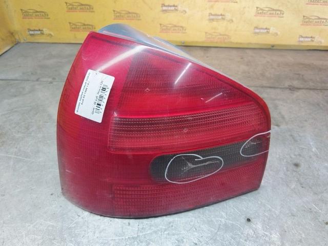 Фонарь задний левый OUAII8 Audi A3