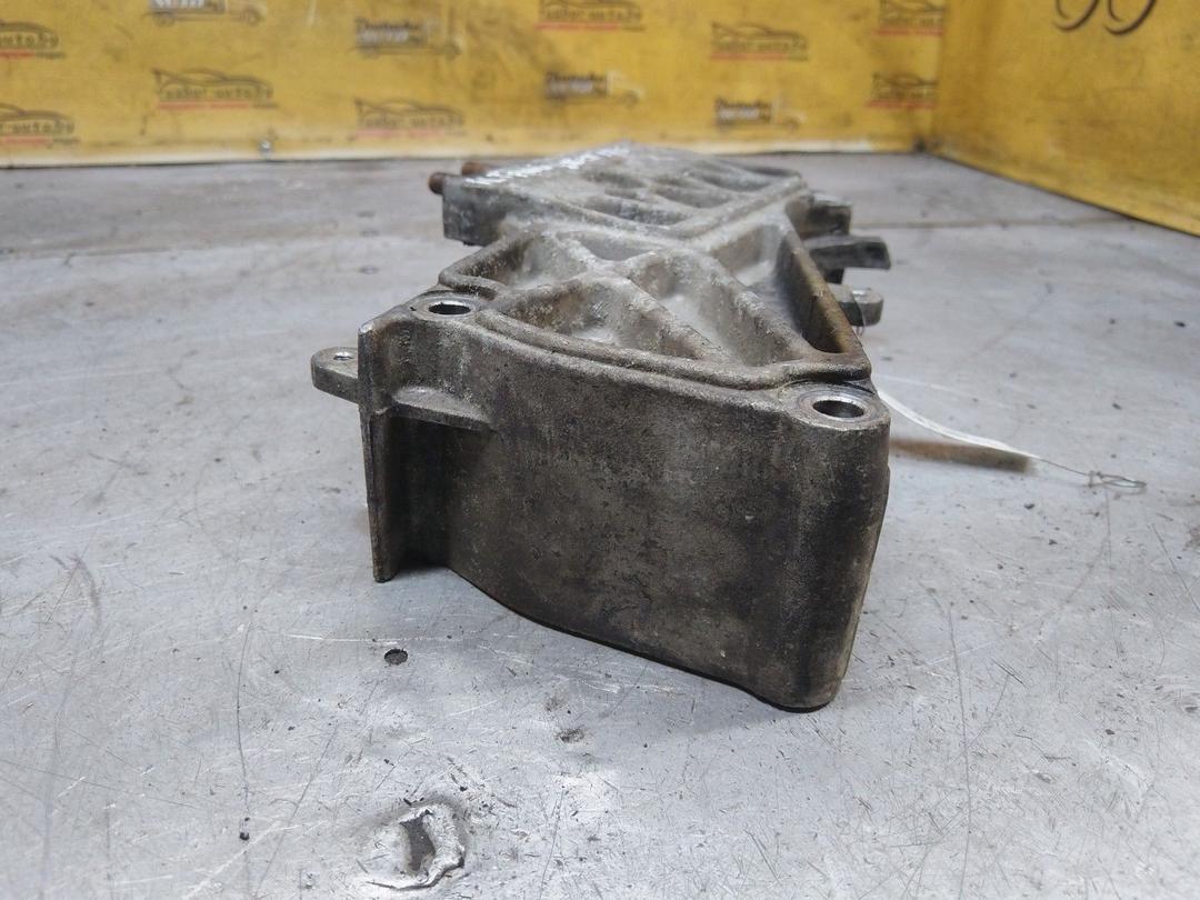 Кронштейн двигателя 2H2P3P Hyundai Trajet - Фото 4