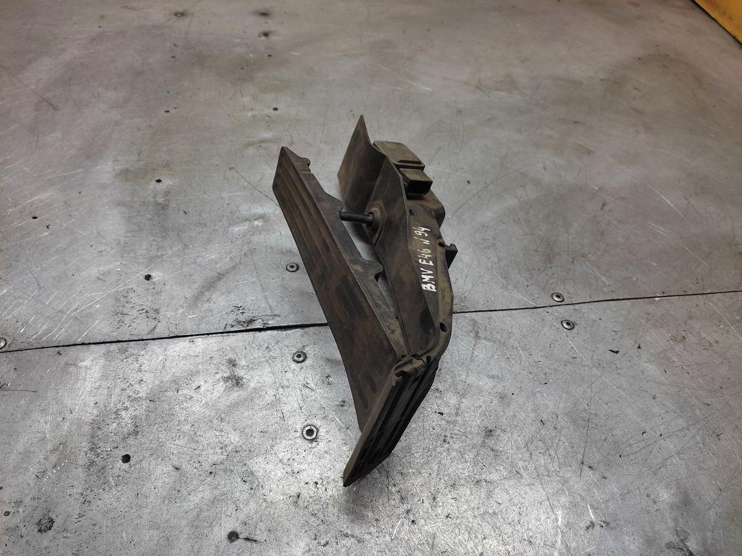Педаль газа Q81EC1 BMW 3 E46