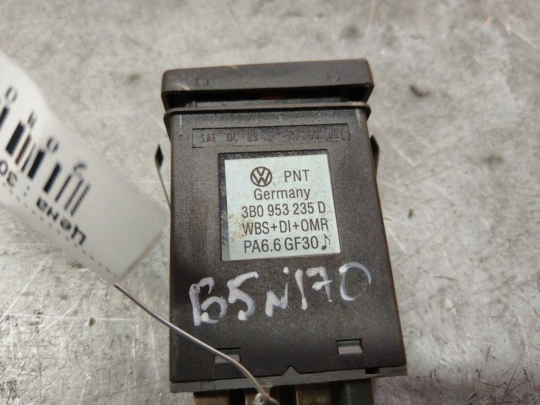 Кнопка аварийной сигнализации JWPB2P Volkswagen Passat купить с доставкой