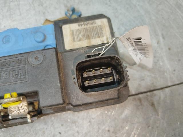 Замок двери передней правой J38S33 Volvo V70 купить с доставкой