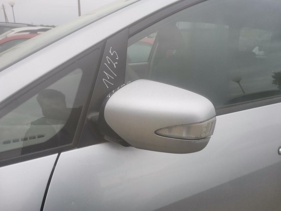 Стекло кузовное боковое левое 9N13TE Mitsubishi Grandis