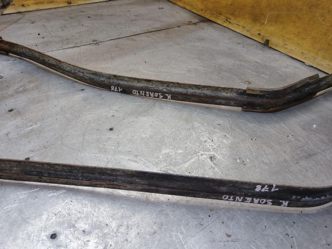 Крепление топливного бака WTO8T7 Kia Sorento - Фото 3