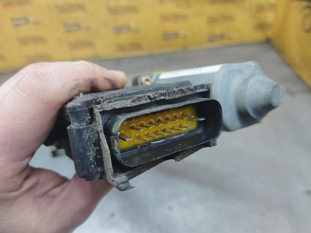 Стеклоподъемник электрический передний правый 6ZTGAP Volkswagen Passat купить на авторазборке