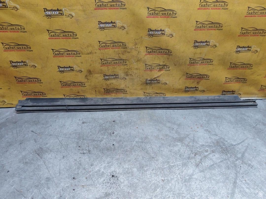 Молдинг двери передней правой FE3B13 Audi 100 купить с доставкой