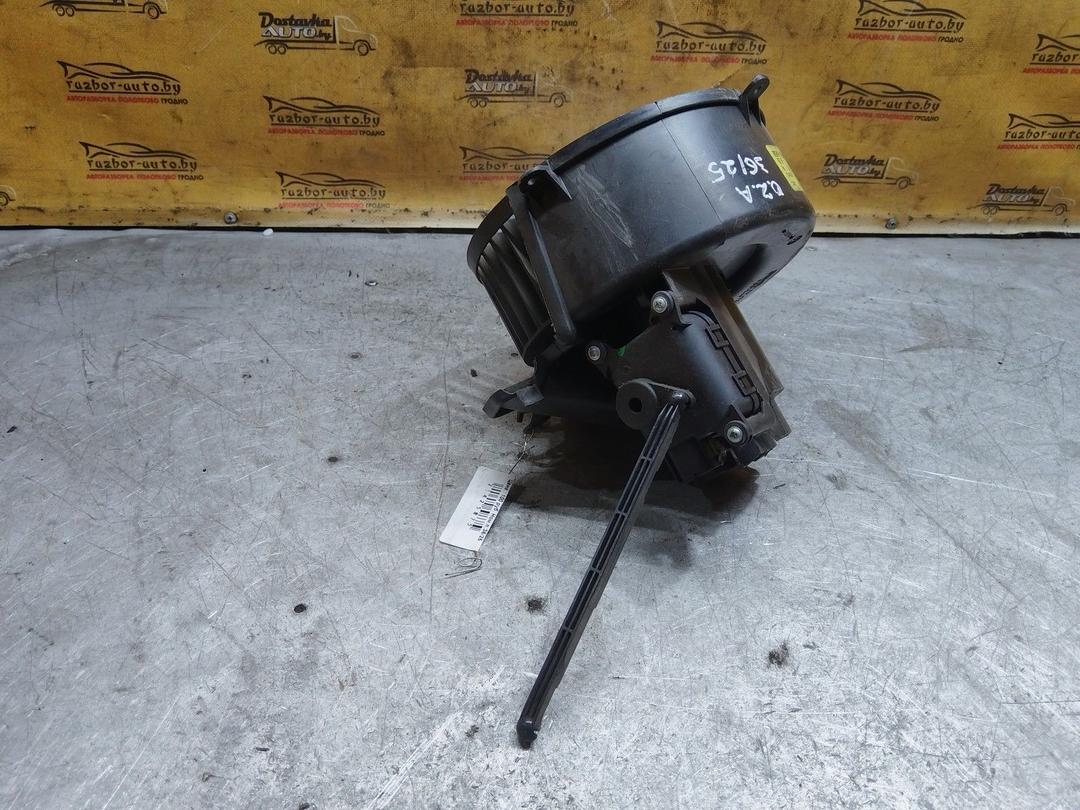 Моторчик печки YTJV5U Opel Zafira купить в магазине запчастей бу