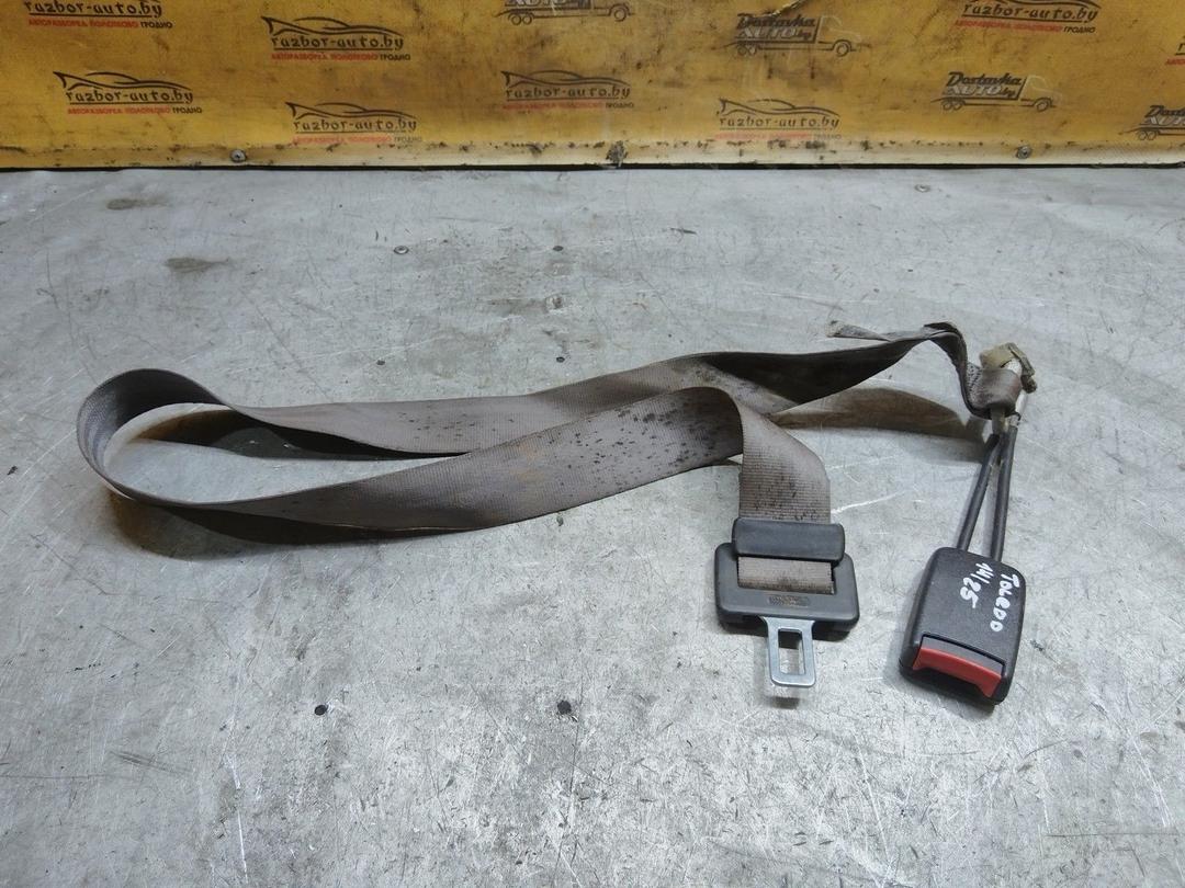 Ремень безопасности задний центральный QD64CK Seat Toledo купить