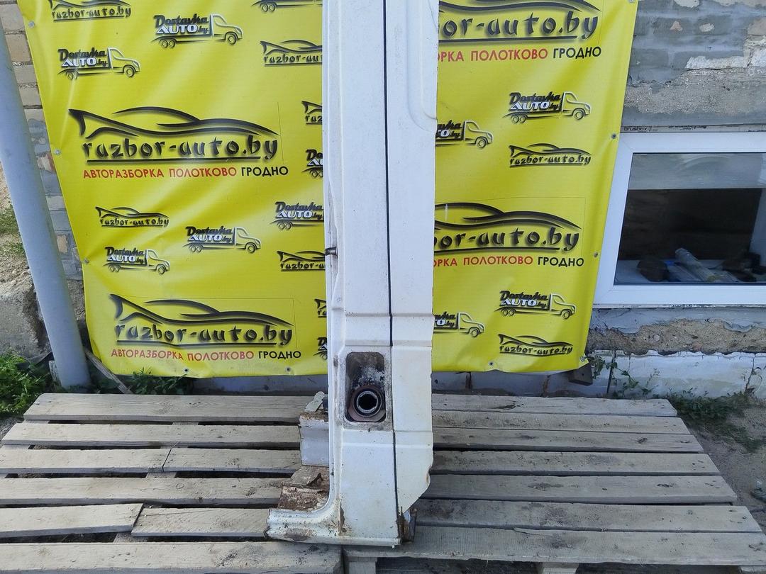 Стойка кузовная центральная левая 3WAGQ6 Mercedes Sprinter