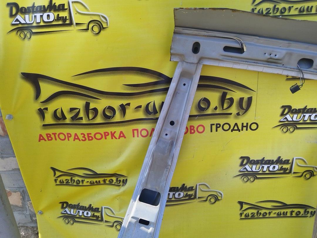 Стойка кузовная центральная правая E952GE Audi 80 купить с доставкой