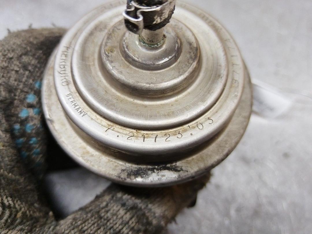 Клапан EGR FL025X Ford Galaxy - Фото 5