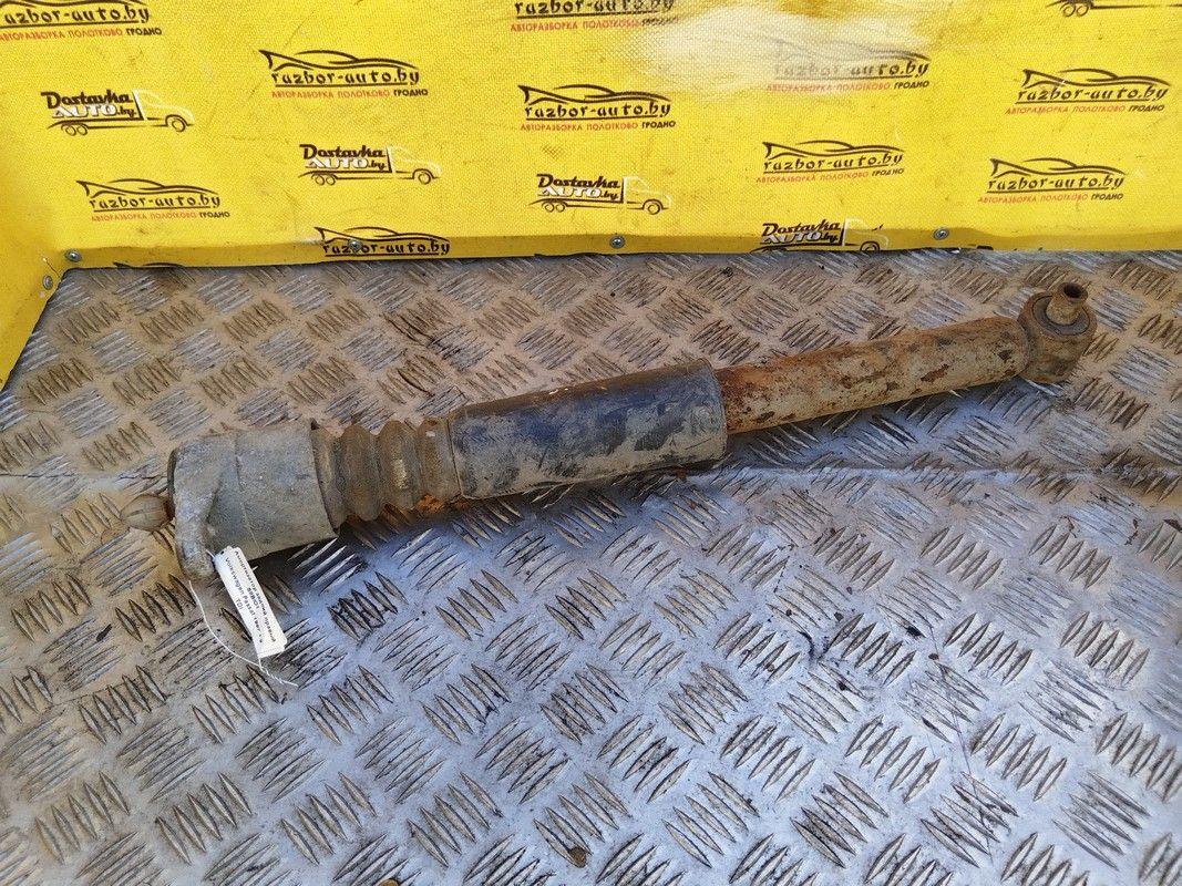 Амортизатор задний правый S8BIO1 Volkswagen Passat