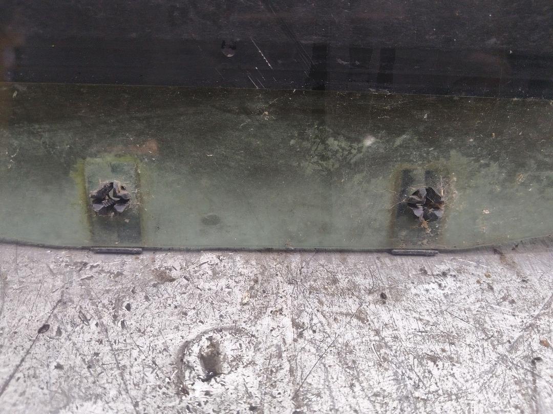 Стекло двери задней левой LE4792 Audi A6 купить в магазине запчастей бу