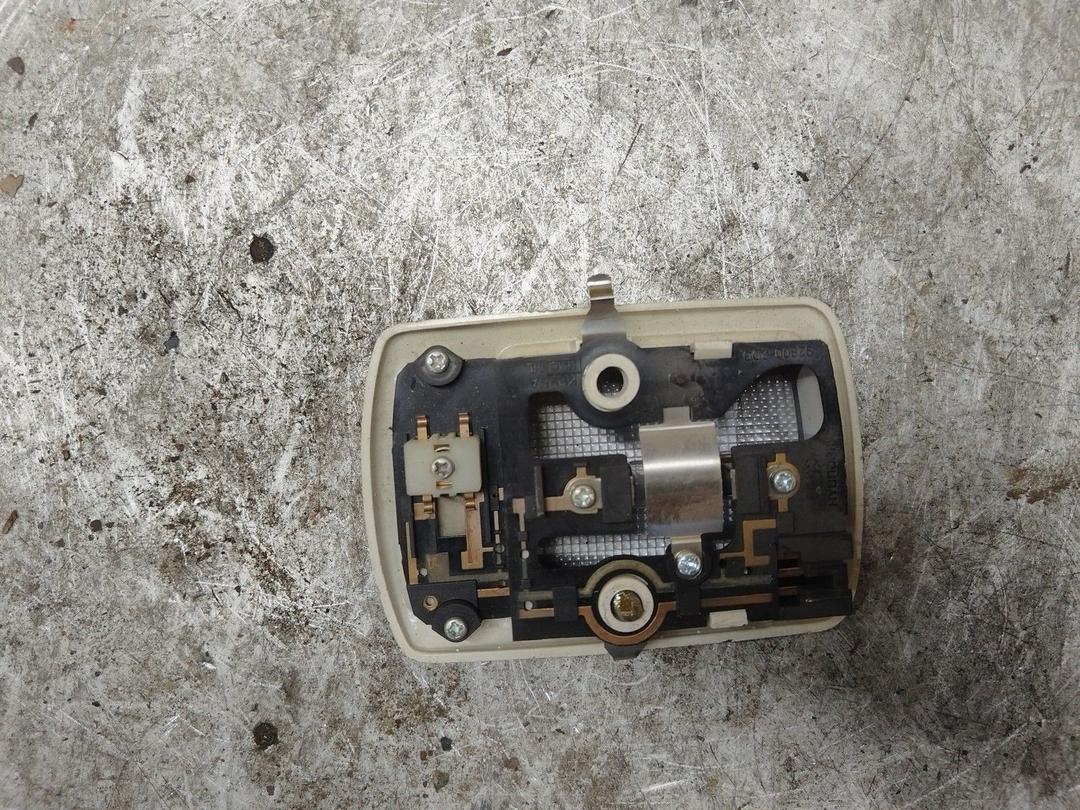 Фонарь салона (плафон) 3AWOGH Hyundai Getz купить в магазине запчастей бу