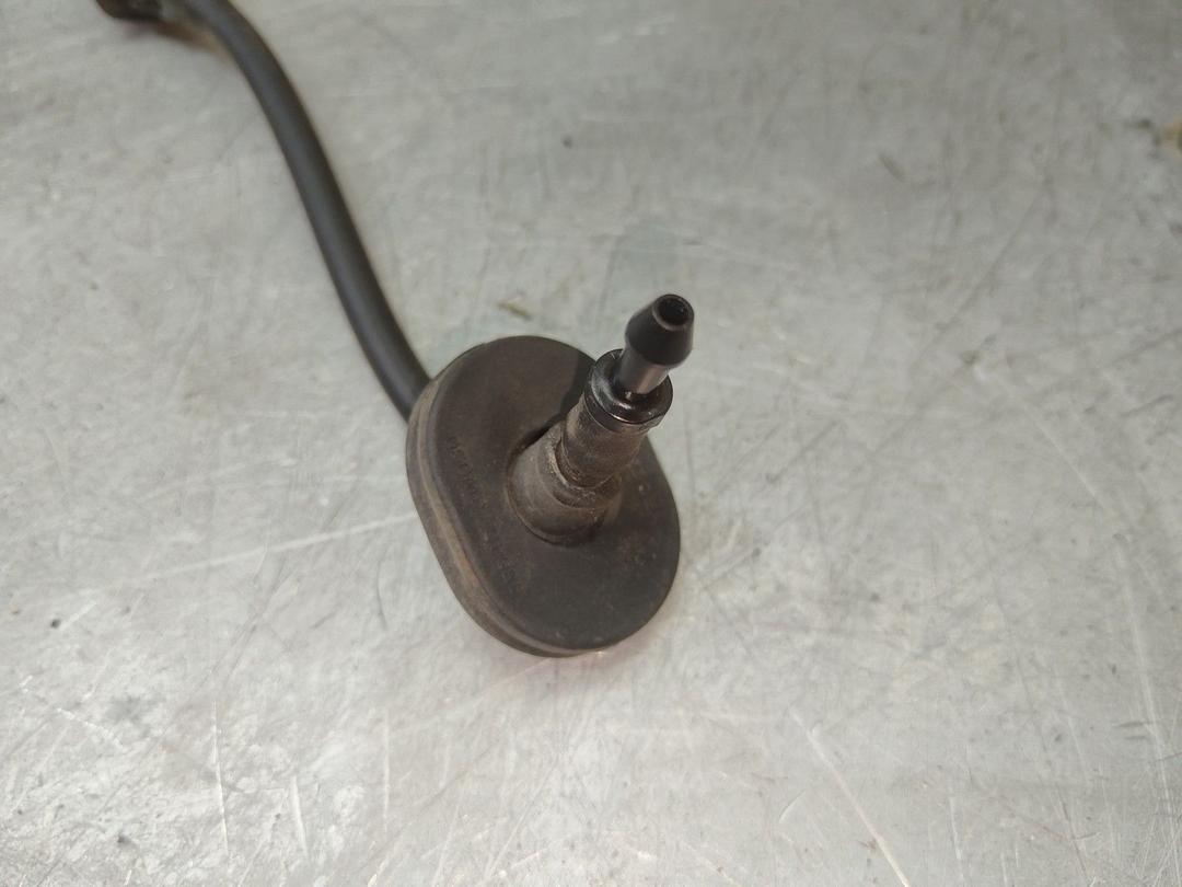 Форсунка омывателя заднего стекла 8VICRH Kia Sorento купить в магазине запчастей бу