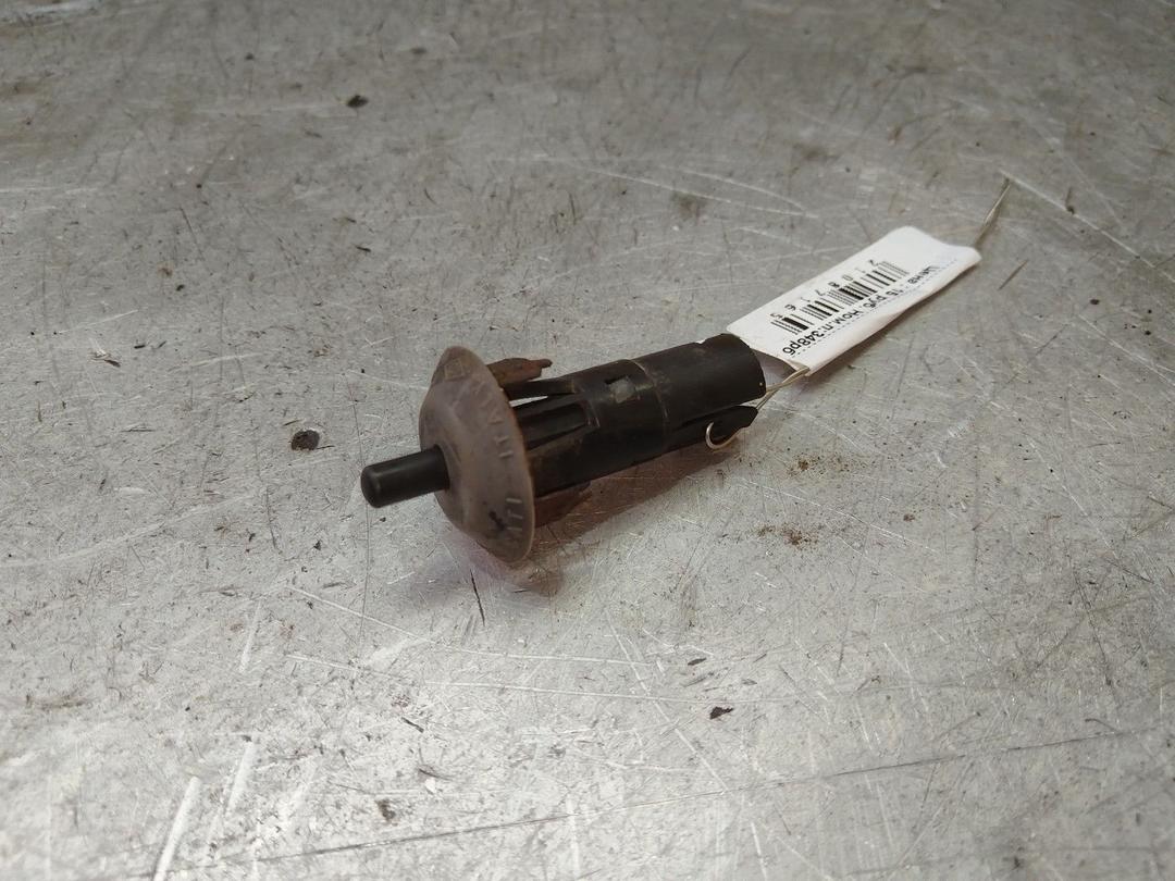 Выключатель концевой (концевик) Z0V2EB Renault Safrane