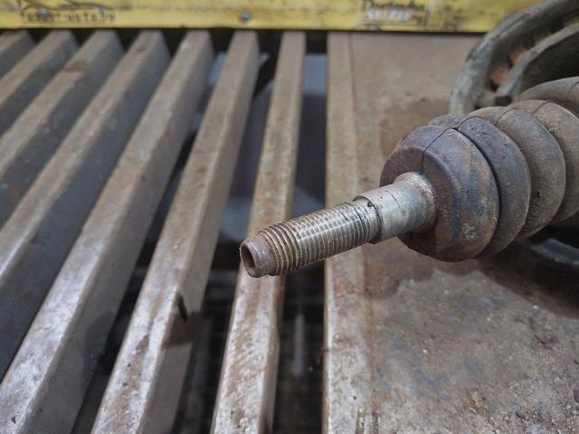 Амортизатор передний правый JP7L6V Renault Clio - Фото 5