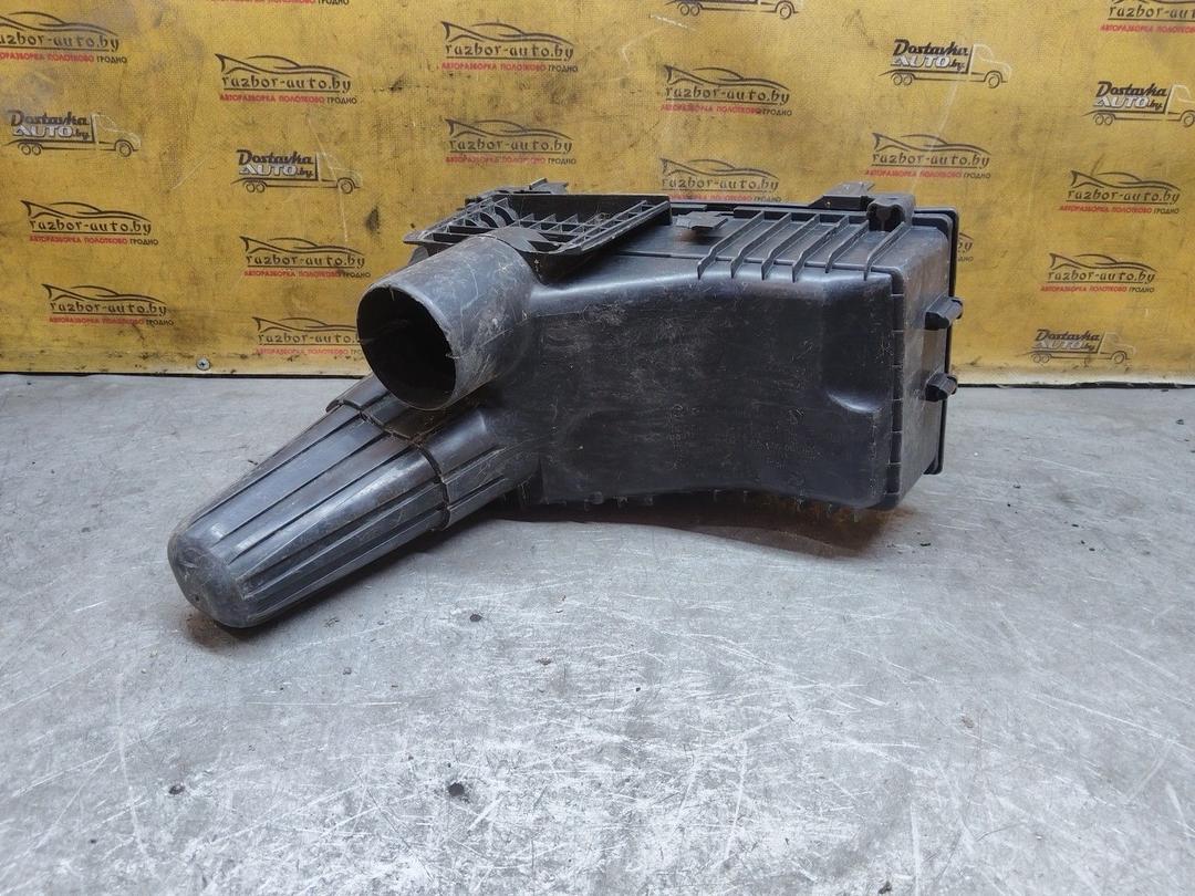 Корпус воздушного фильтра JU4AIM Citroen C5 купить на авторазборке