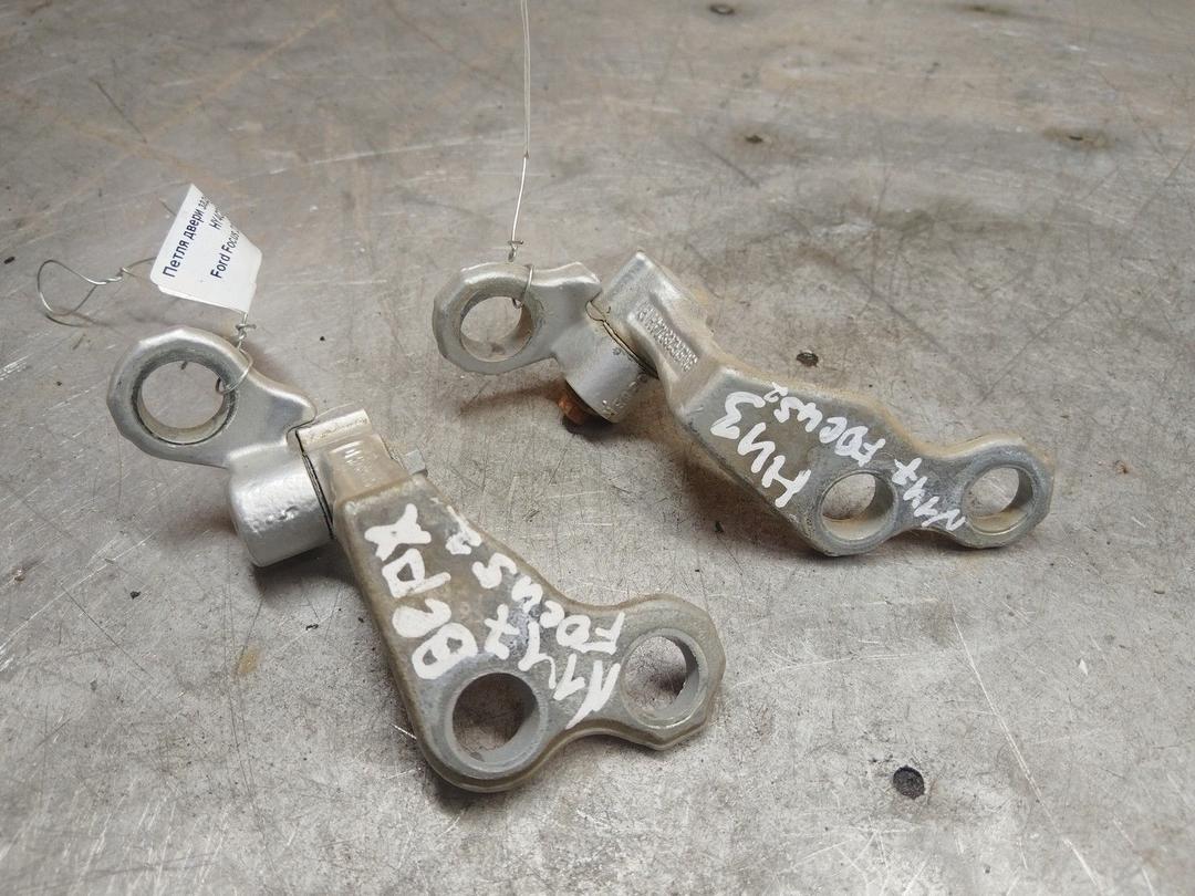 Петля двери задней правой HY4CD3 Ford Focus