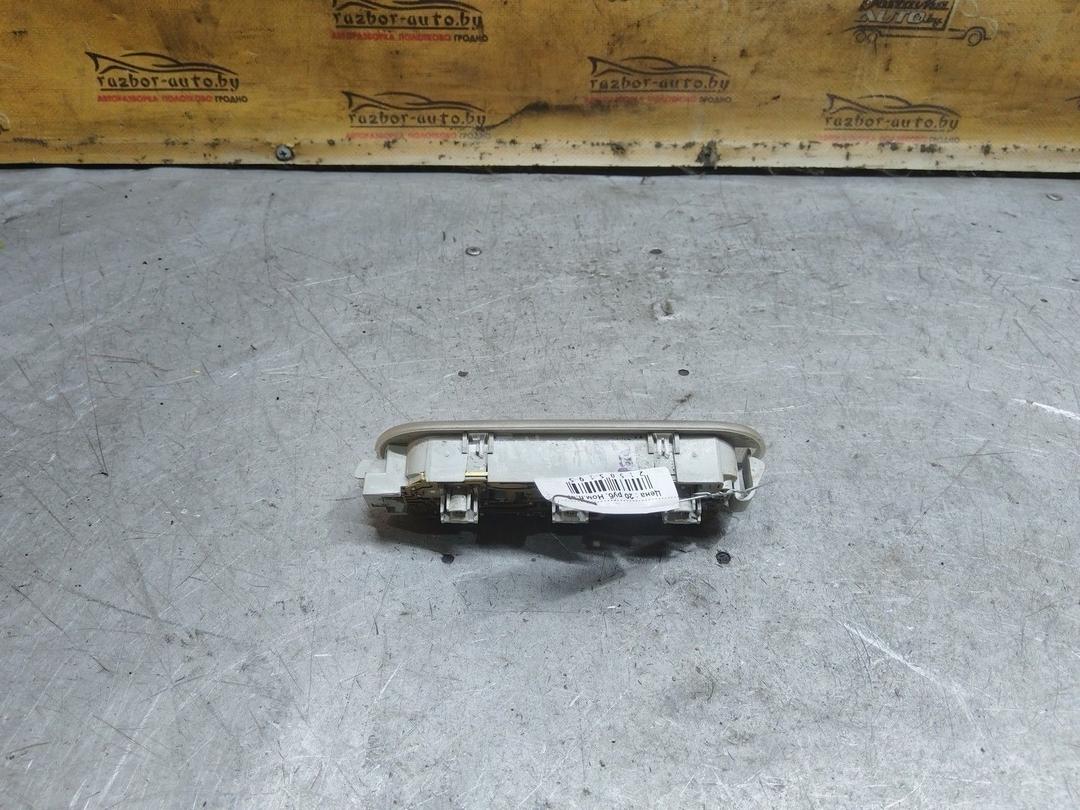 Фонарь салона (плафон) YZ8433 Renault Megane купить